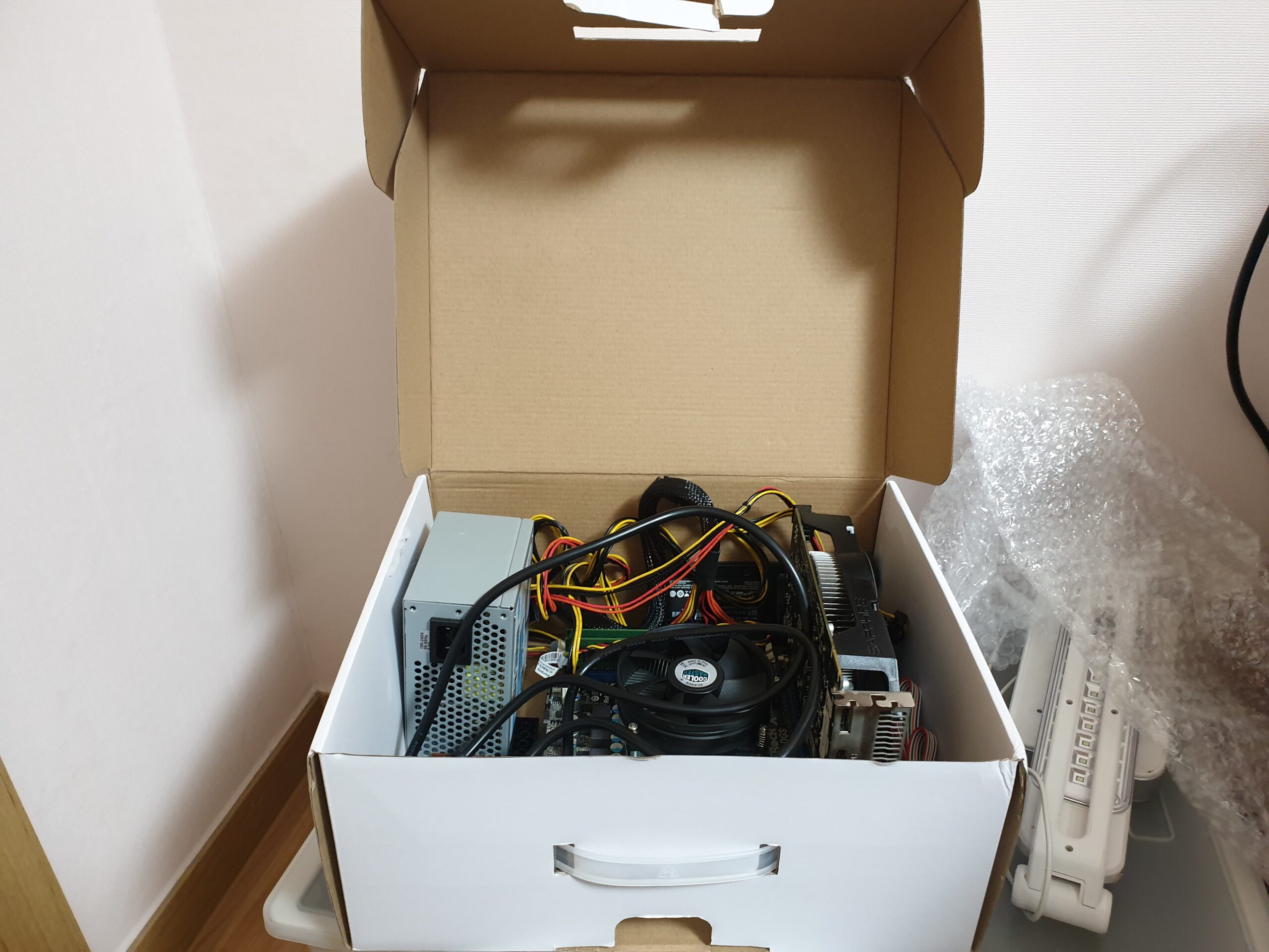 노트북 대용 PC 조립